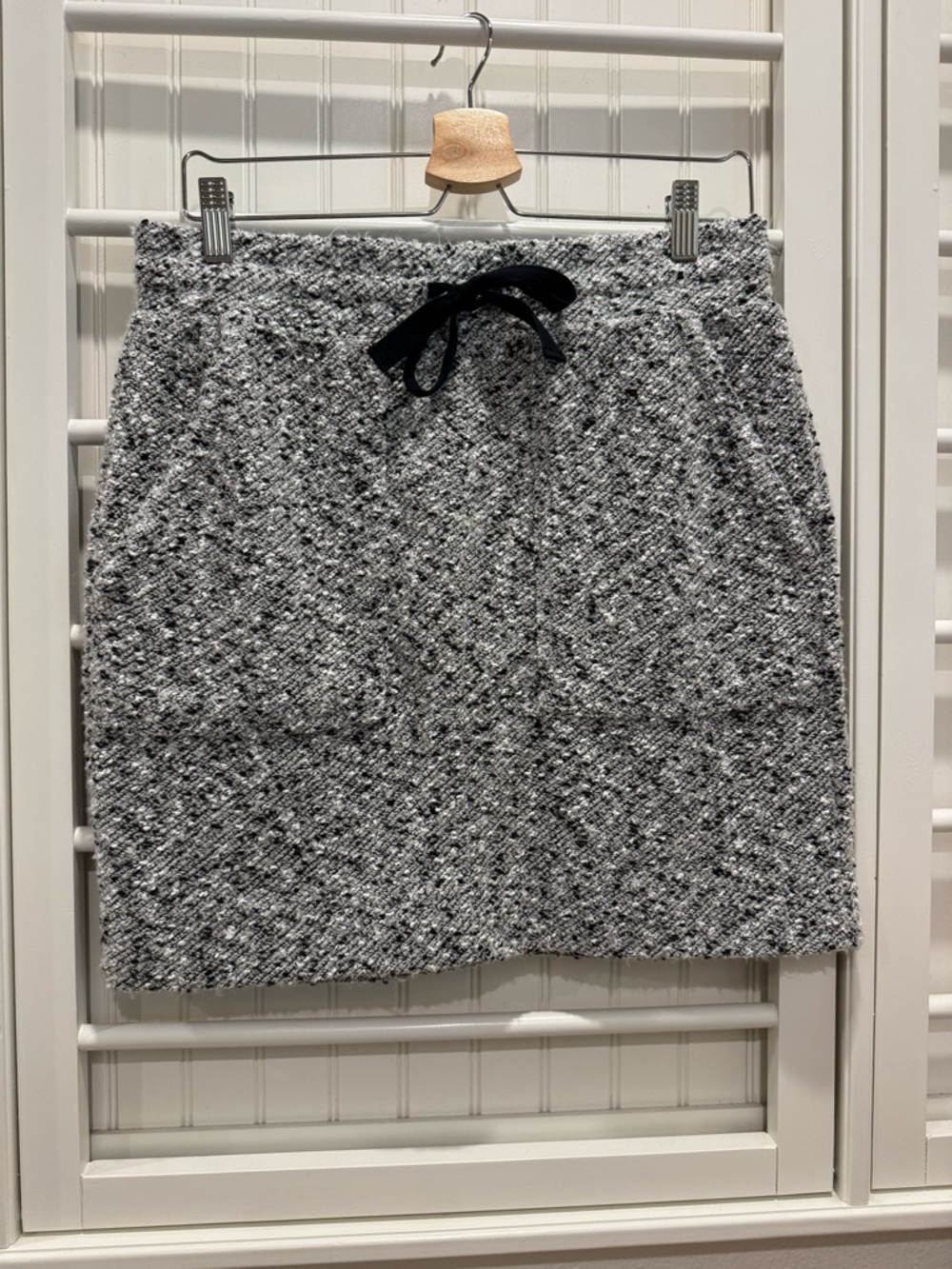 Lou & Grey Gray Tweed Mini Skirt with Black Drawstring